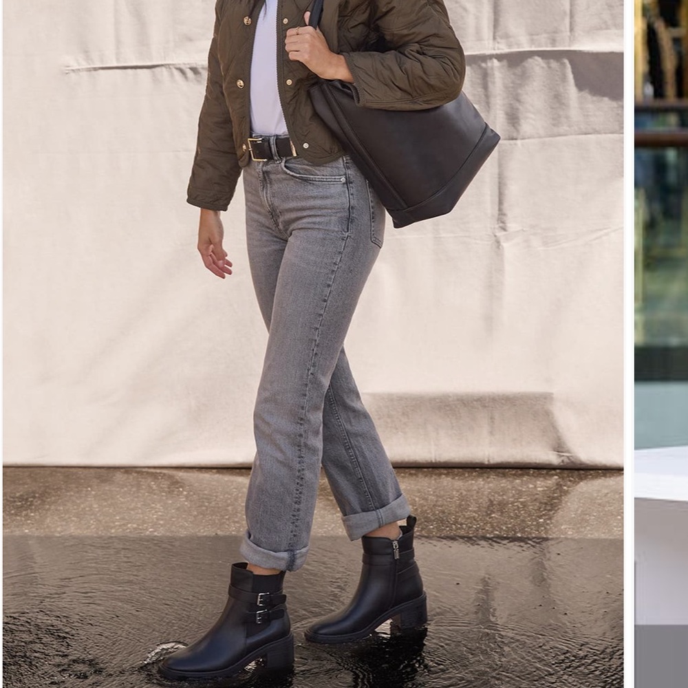 Blondo Lanessa Chelsea Boots